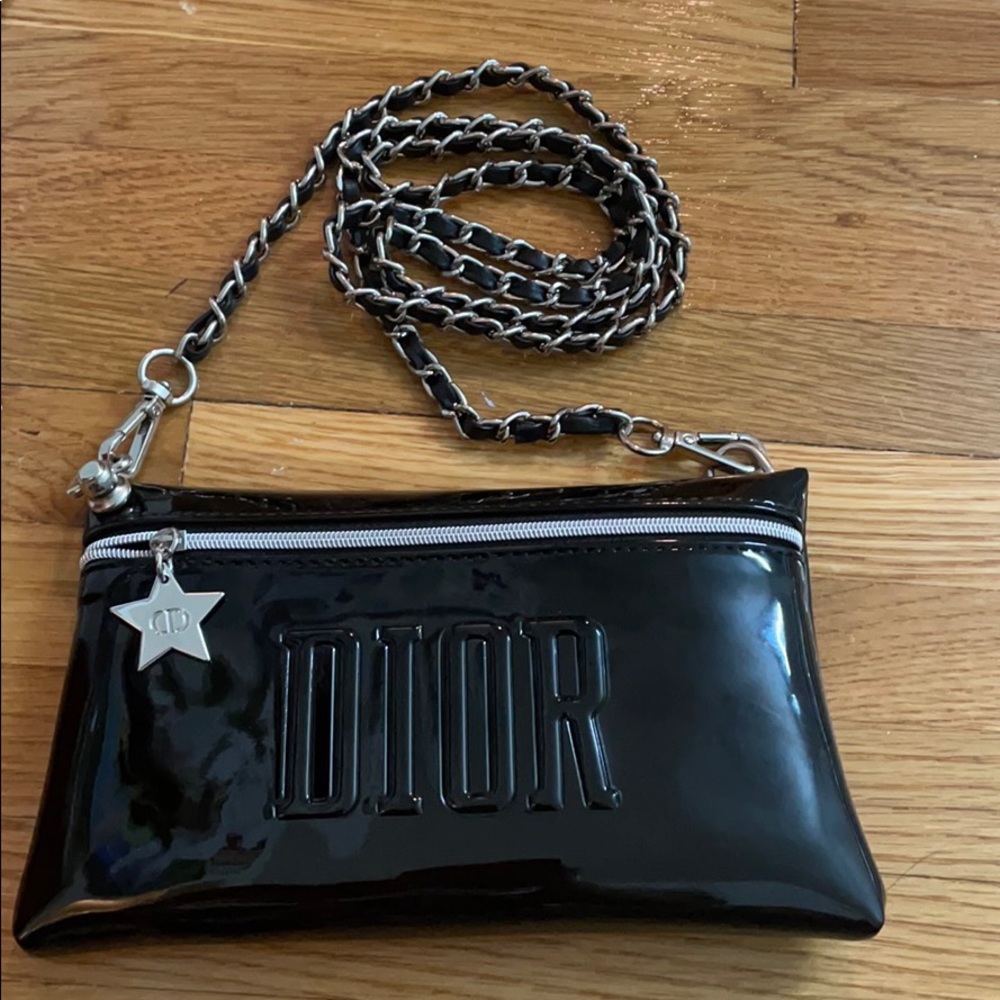 Dior bag🎁🎁 - Picture 2 of 3